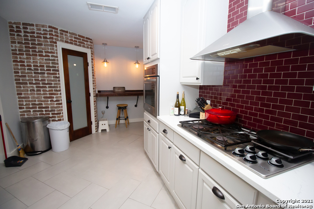 245 Calumet Pl Property Photo 10