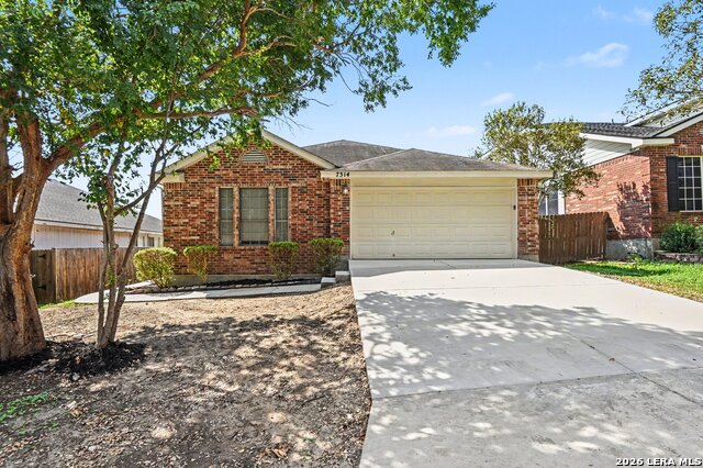 7314 Highland Lake Dr Property Photo 1