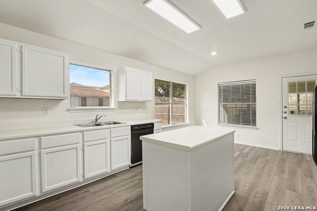 7314 Highland Lake Dr Property Photo 6