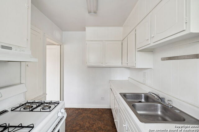 515 E Olmos Dr Property Photo 13
