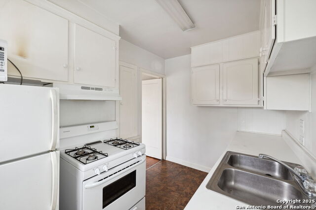 515 E Olmos Dr Property Photo 14