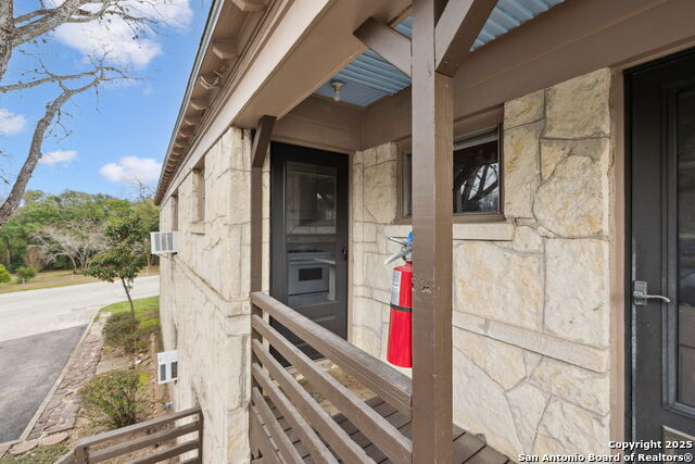 515 E Olmos Dr Property Photo 23