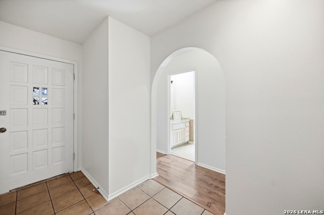 10707 Lands Run Property Photo 4