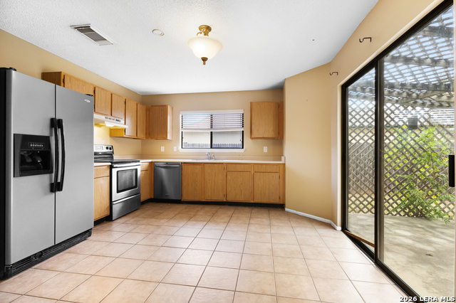 9926 Trendwood Property Photo 6