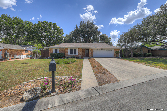 925 Lazy Trl Property Photo 1