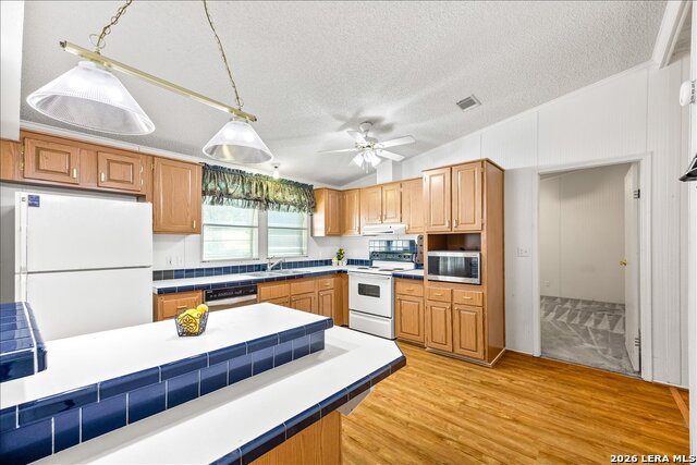 611 Hedgestone Property Photo 14