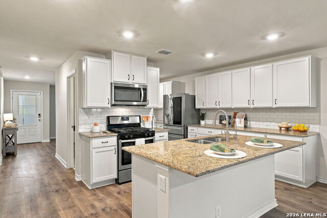 14807 Goldfinch Way Property Photo 2