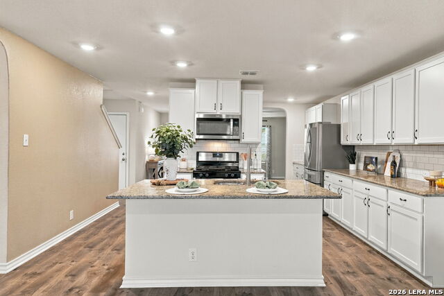14807 Goldfinch Way Property Photo 8