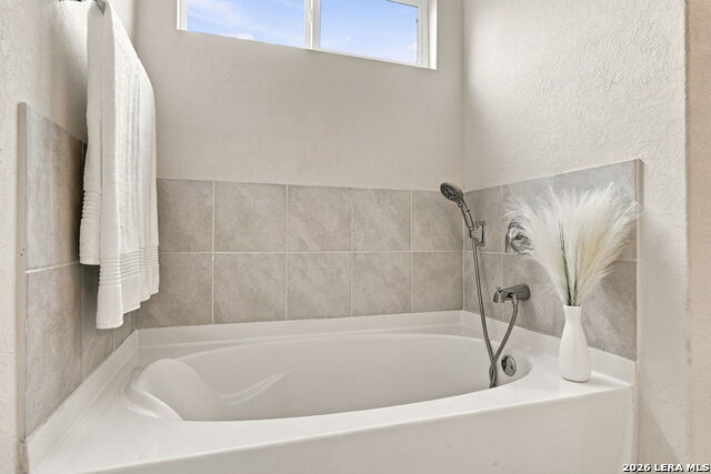 14807 Goldfinch Way Property Photo 23