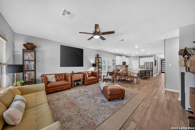 1237 Ella Crossing Property Photo 7