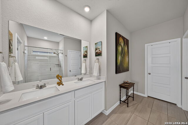 1237 Ella Crossing Property Photo 17