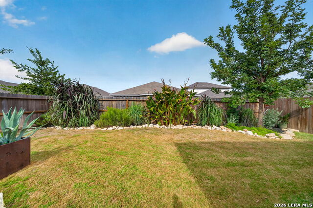 1237 Ella Crossing Property Photo 32