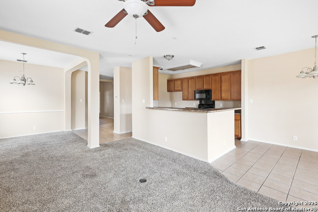 157 Crimson Tree Property Photo 6