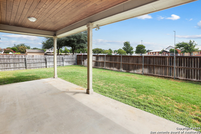 157 Crimson Tree Property Photo 22