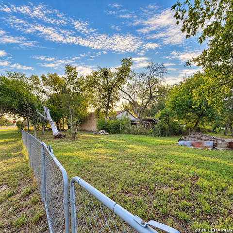 17109 Old Corpus Christi Rd Property Photo 6