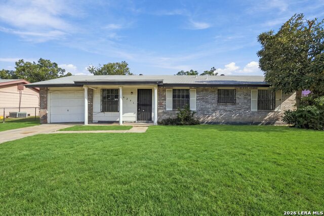 6291 Apple Valley Dr Property Photo 2