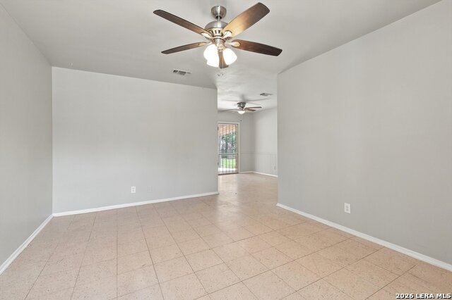 6291 Apple Valley Dr Property Photo 4