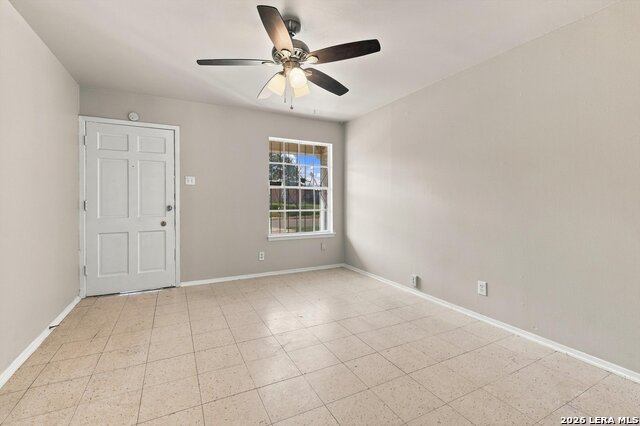 6291 Apple Valley Dr Property Photo 6