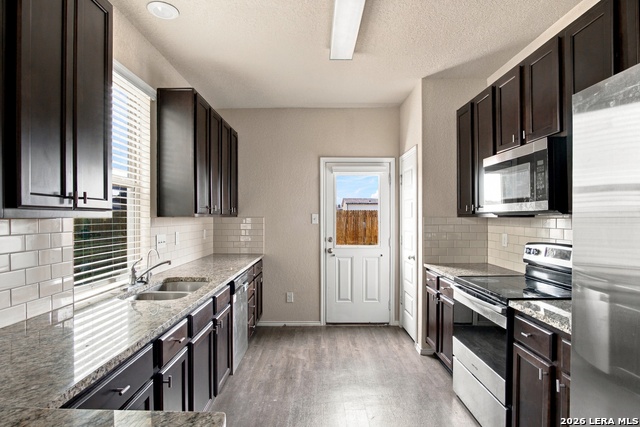 10562 Green Lake Dr Property Photo 3