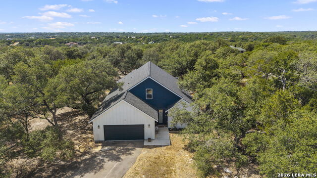 108 Highland Woods Property Photo 3