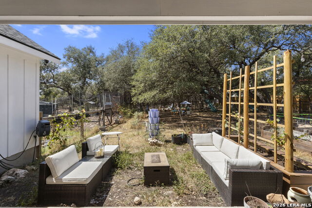 108 Highland Woods Property Photo 30