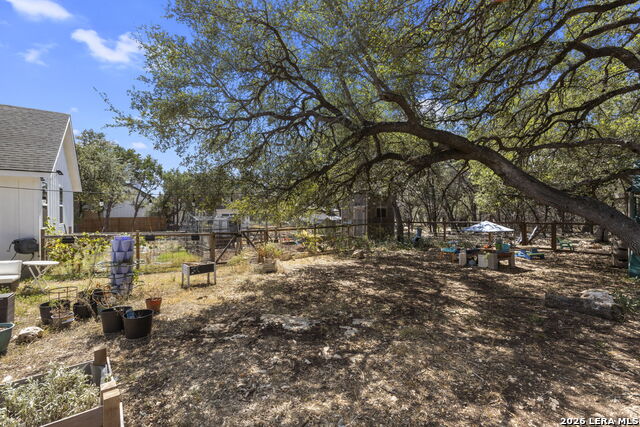 108 Highland Woods Property Photo 31