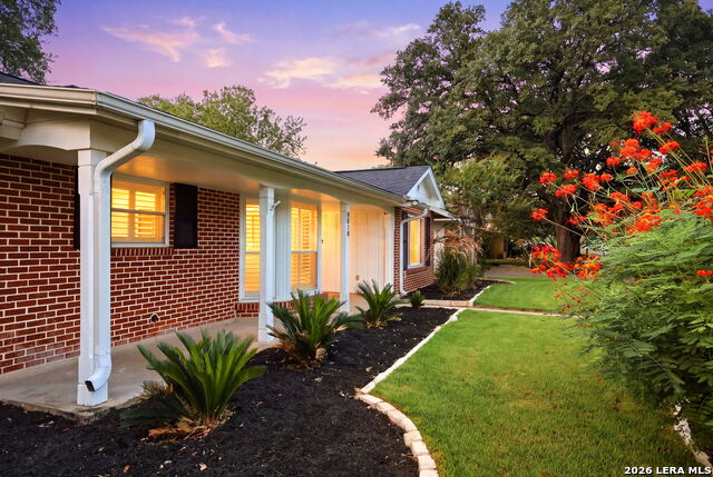 9818 Lantana Property Photo 6