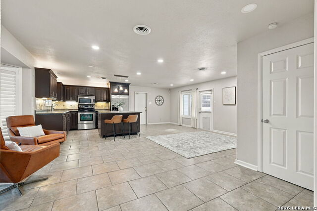 9818 Lantana Property Photo 7