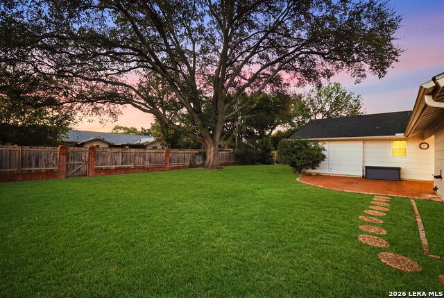 9818 Lantana Property Photo 30