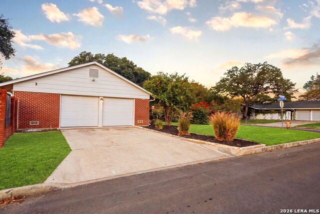 9818 Lantana Property Photo 34