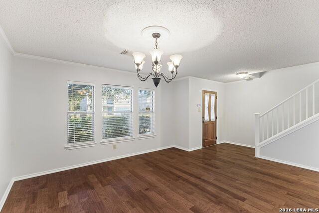 240 Samantha Dr Property Photo 4