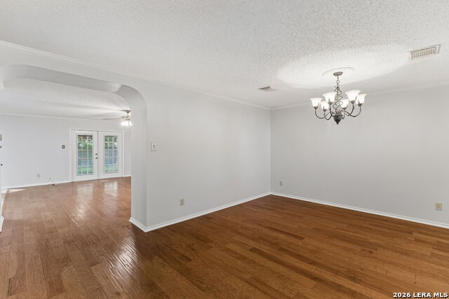 240 Samantha Dr Property Photo 5