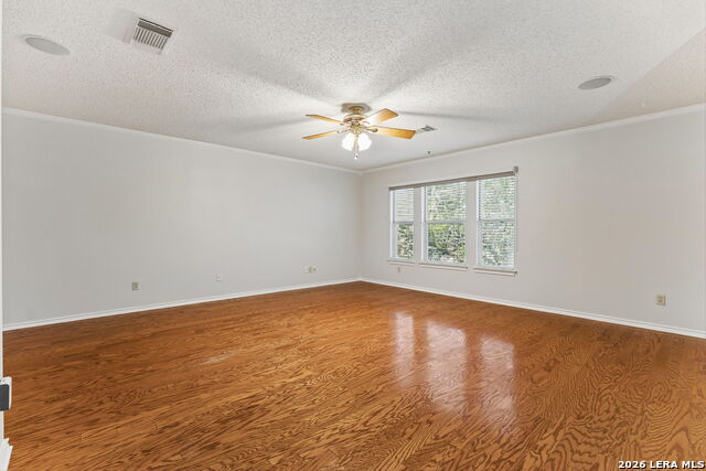 240 Samantha Dr Property Photo 14