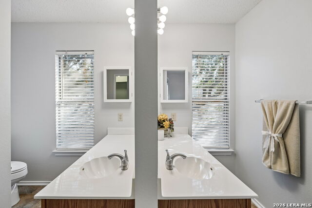 240 Samantha Dr Property Photo 18