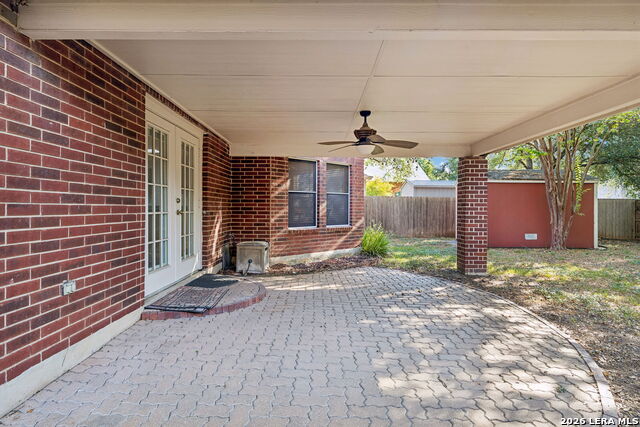 240 Samantha Dr Property Photo 24