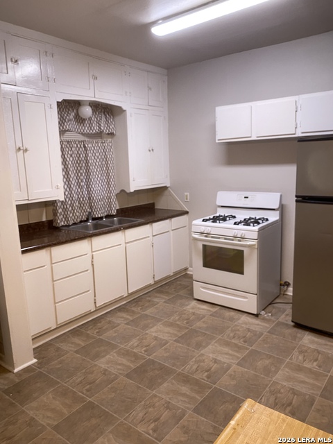 138 E Harding Blvd Property Photo 3