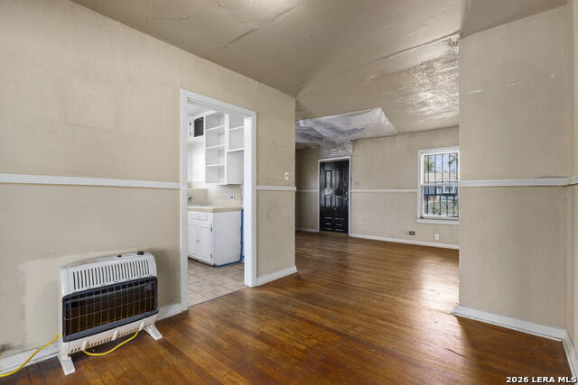 2330 Waverly Avenue Property Photo 7