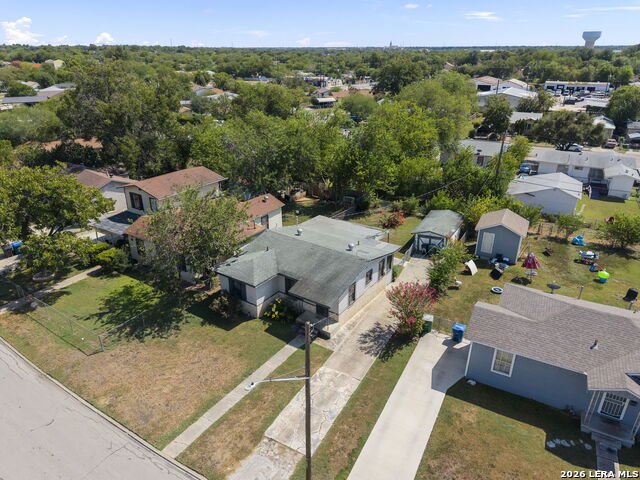 2330 Waverly Avenue Property Photo 24