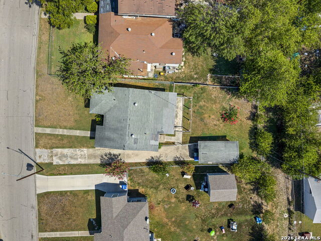 2330 Waverly Avenue Property Photo 26