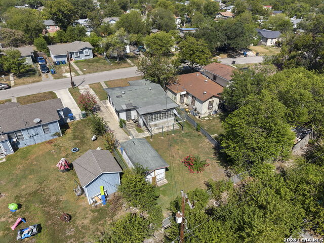 2330 Waverly Avenue Property Photo 27