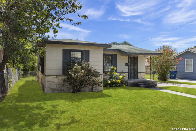 2330 Waverly Avenue Property Photo 33