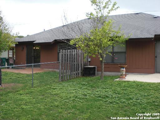 263 Lohmann St Property Photo 3