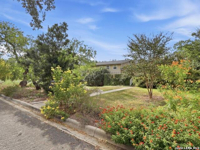 1102 Haltown Dr Property Photo 3