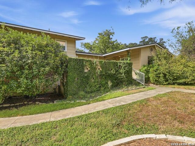 1102 Haltown Dr Property Photo 4