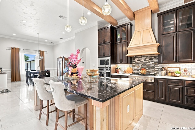14906 Somerset Property Photo 10
