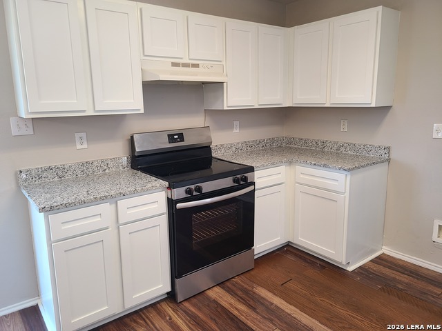 117 Cypress Willow Property Photo 8