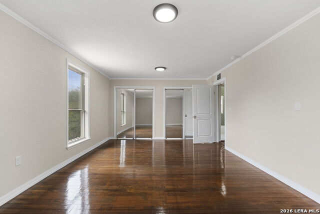 617 E Guenther St Property Photo 34