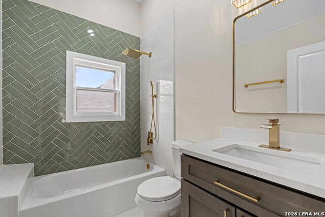 617 E Guenther St Property Photo 36