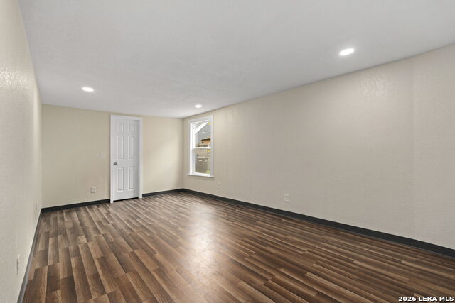 617 E Guenther St Property Photo 40