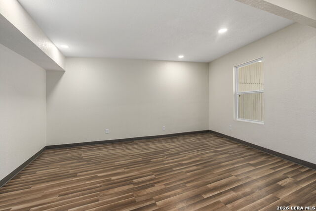617 E Guenther St Property Photo 42